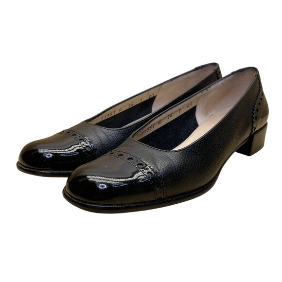 Salvatore Ferragamo Women’s Black Pebble Suede patented Cap Toe Dress Shoes Sz 7 - Picture 3 of 9